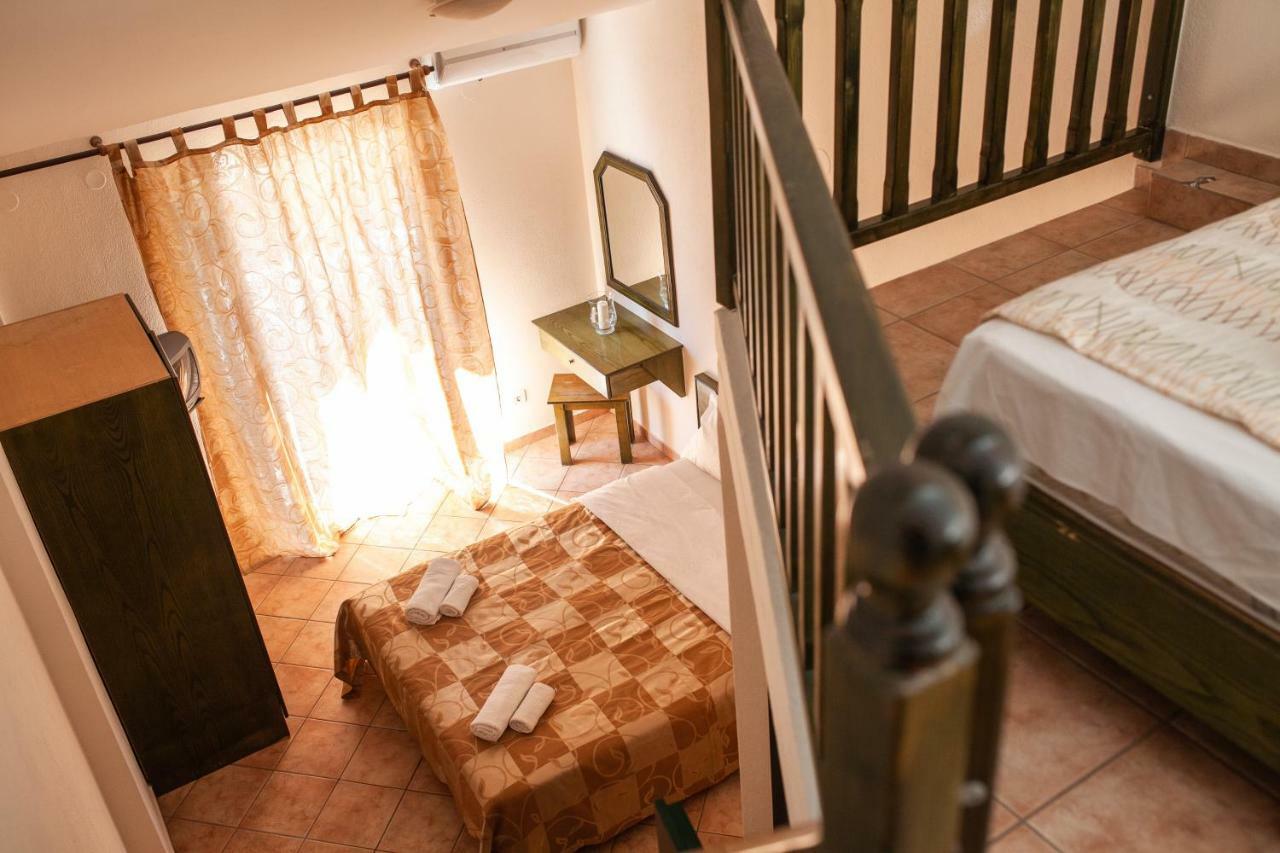 Villa Cariatis Nea Kallikrateia Exteriér fotografie