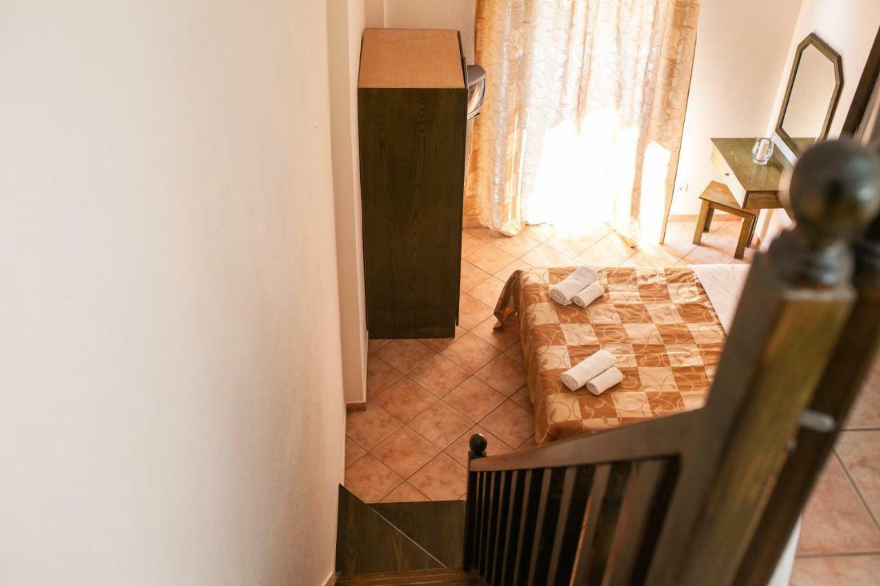Villa Cariatis Nea Kallikrateia Exteriér fotografie